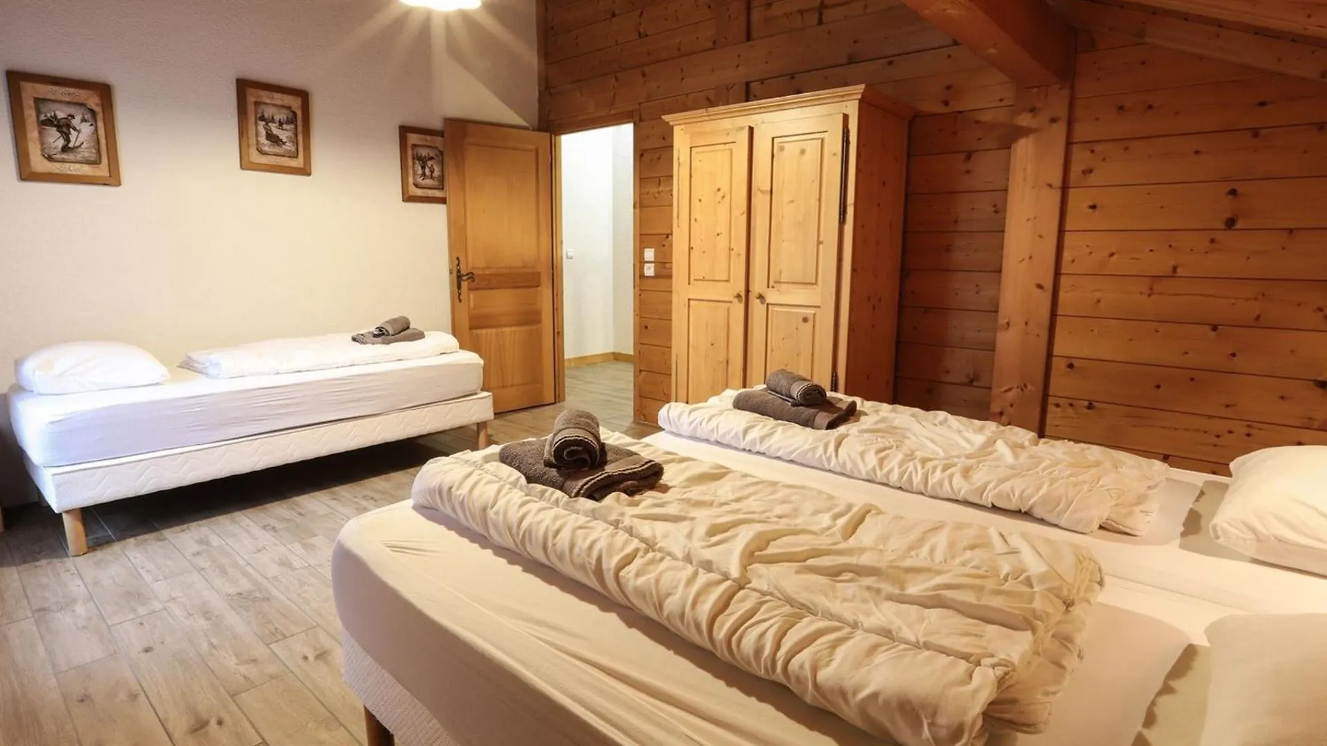 Demi-Chalet, 4 Chambres, Sauna, Acces Facile Aux Remontees, Ideal Pour 11 Pers. - Fr-1-676-18 Châtel 아파트