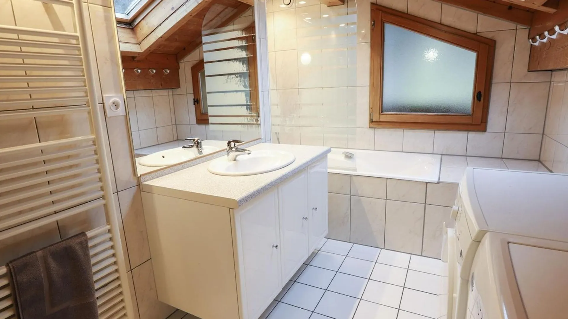 아파트 Demi-Chalet, 4 Chambres, Sauna, Acces Facile Aux Remontees, Ideal Pour 11 Pers. - Fr-1-676-18 Châtel