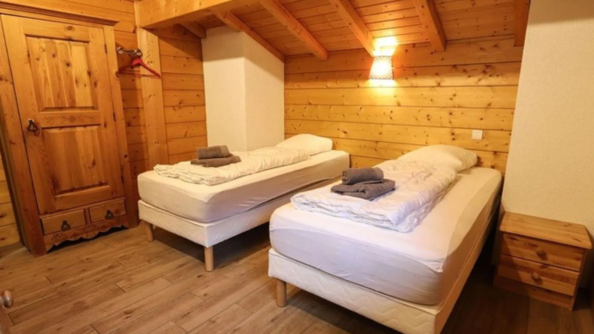 아파트 Demi-Chalet, 4 Chambres, Sauna, Acces Facile Aux Remontees, Ideal Pour 11 Pers. - Fr-1-676-18 Châtel